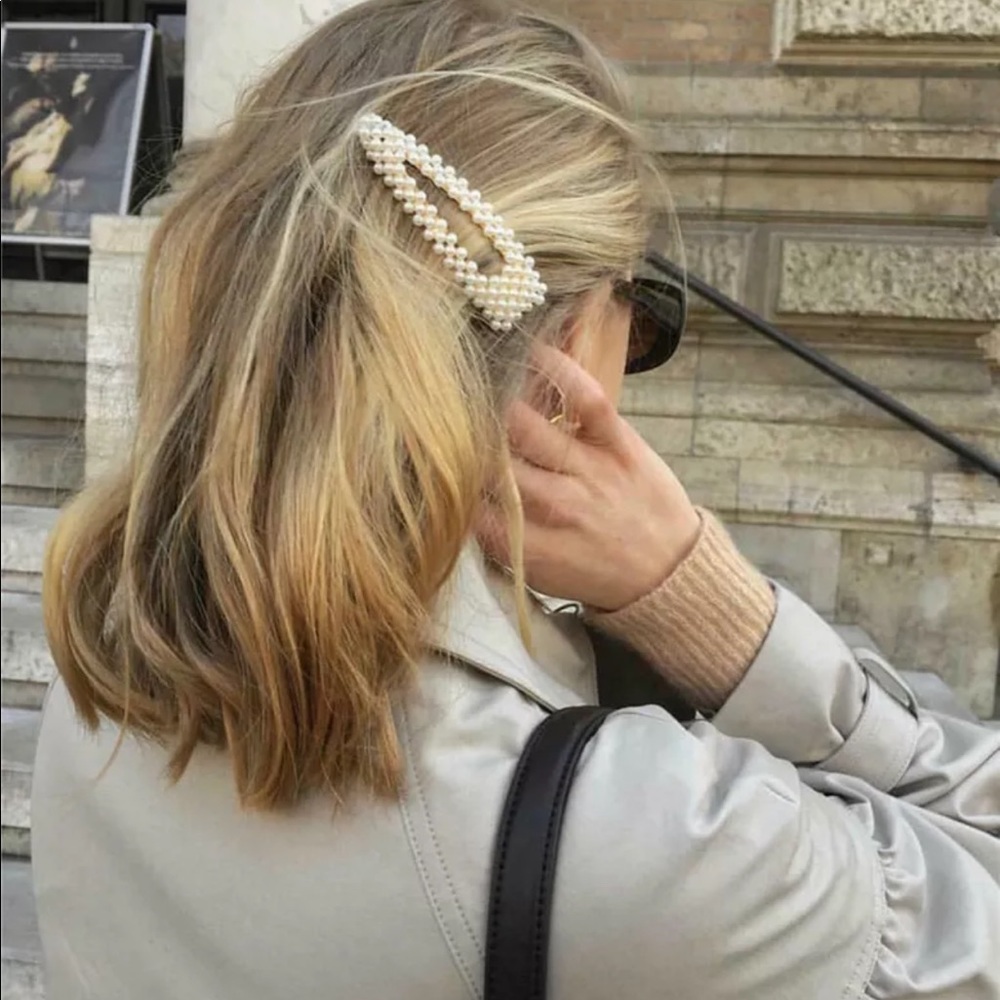 Pearl Hair Clip